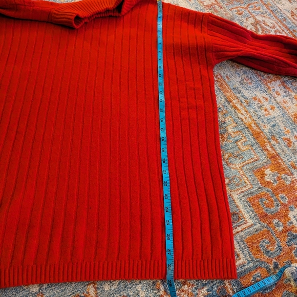 Eddie Bauer Women's Large Mock Neck Ribbed Knit Relaxed Fit Red Sweater 148 - Picture 9 of 10